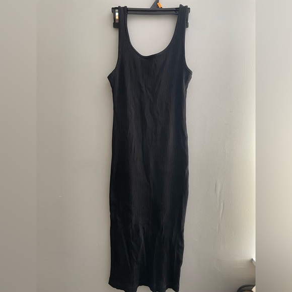 Wilfred Dresses & Skirts - Wilfred Free Ribbed Bodycon dress *worn once* - Size Small